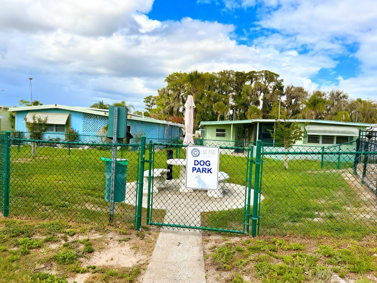 Tavares, FL