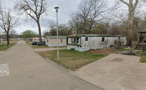 mobile home thumb