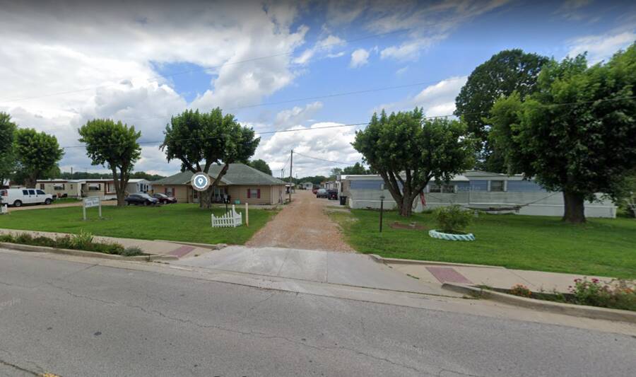 Cozy Acres | 314 North Jefferson Street, Millstadt, IL 62260 | MHBO.com