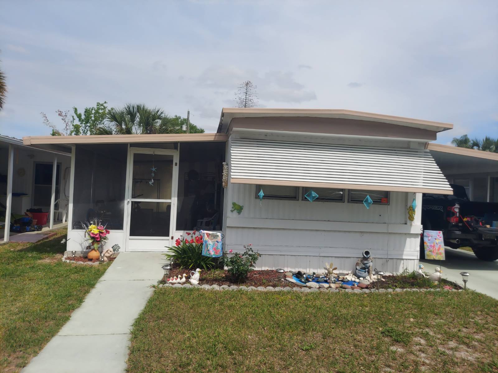 Tavares, FL