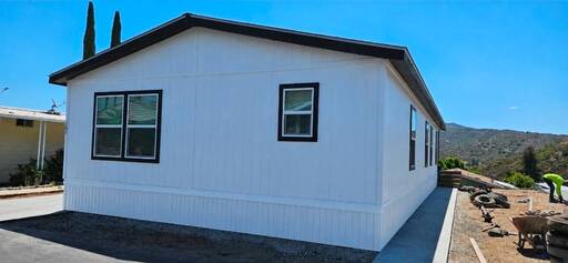 mobile home thumb