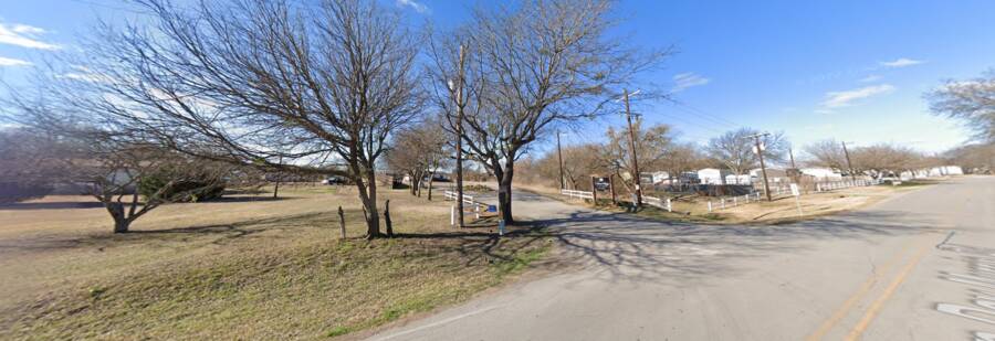 Benbrook Village | 5136 Ben Day Murrin Rd, Fort Worth, TX 76126 | MHBO.com