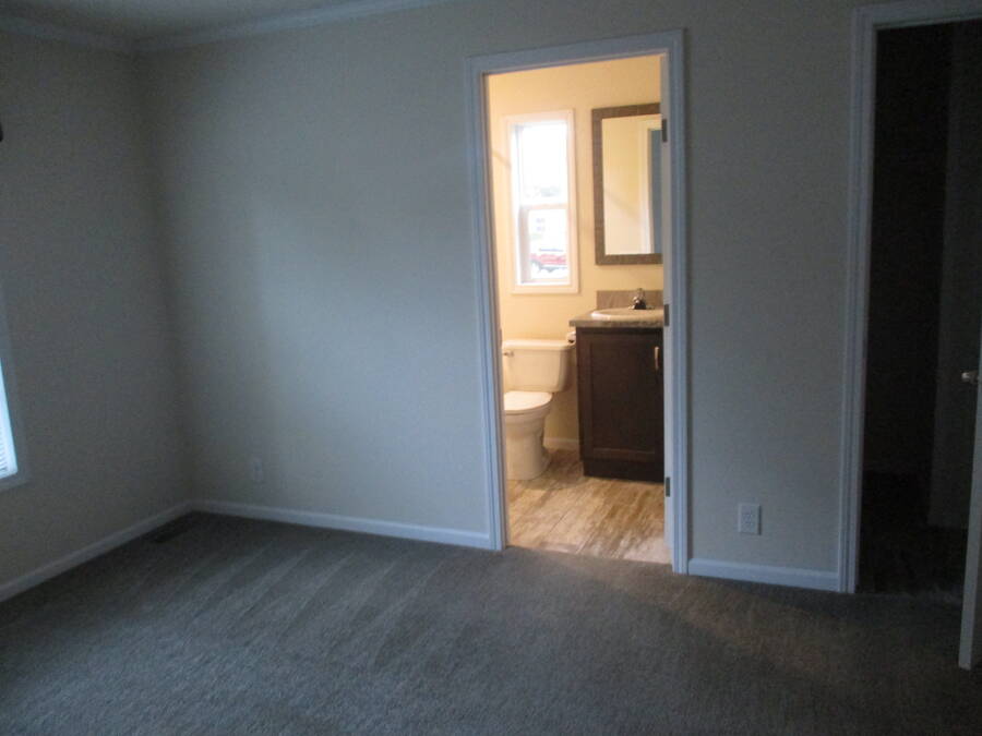 For Sale 81 Maplebrook, Lot 161, Grand Rapids, MI 49548 Single Wide