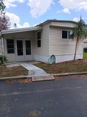 mobile home thumb
