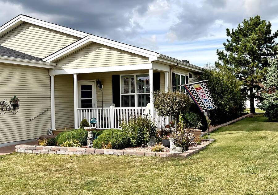 For Sale 3100 Appaloosa Way, Grayslake, IL 60030 Double Wide