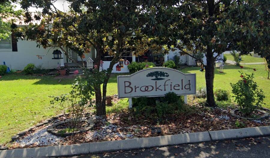 Brookfield Manufactured Home Community 800 Brookfield Drive