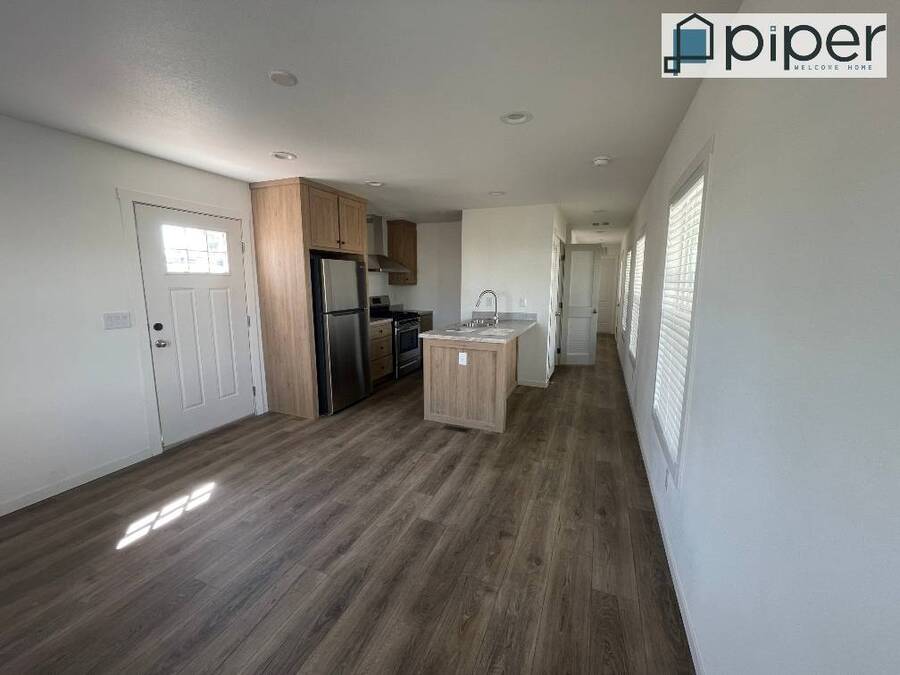 For Sale 1001 N. 43rd Ave., Lot 15, Phoenix, AZ 85009 Single Wide