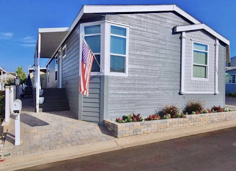 For Sale 103 Saint James Court, Newbury Park, CA 91320 Double Wide