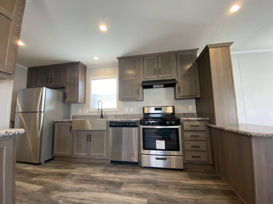 For Sale 117 South Lafayette, Lot 117, Warren, MI 48091 Single Wide