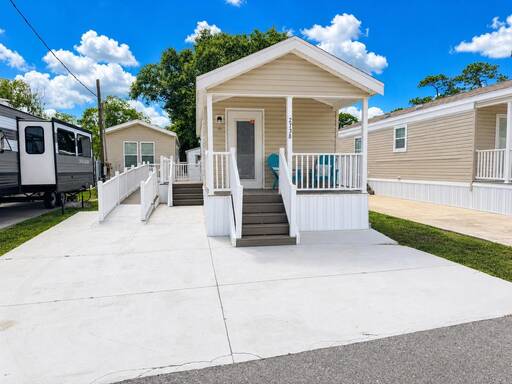 mobile home thumb
