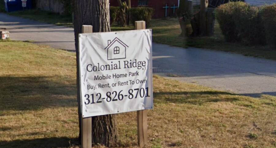 Colonial Ridge | 4420 West Ridge Road, Gary, IN 46408 | MHBO.com