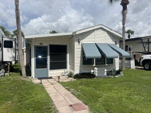 mobile home thumb
