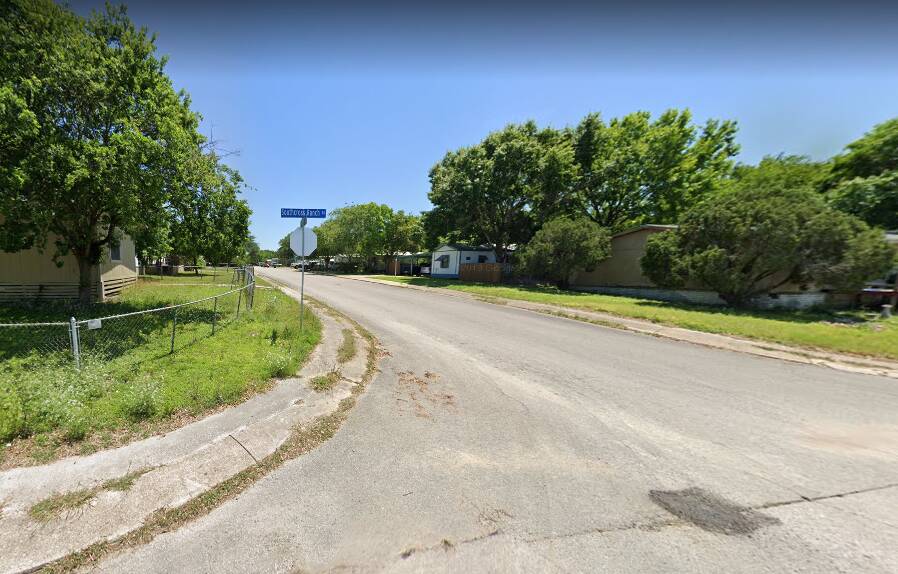 Southcross Ranch | 5526 Bronco Billy, San Antonio, TX 78222 | MHBO.com