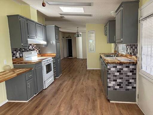 mobile home thumb