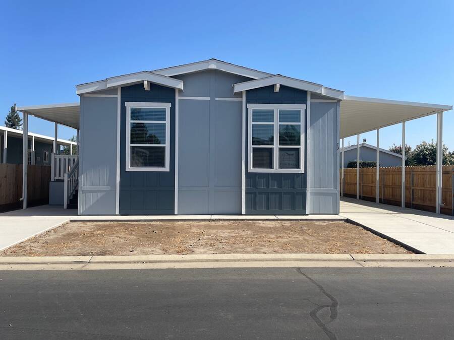 For Sale 100 S. Westwood St., Porterville, CA 93257 Double Wide
