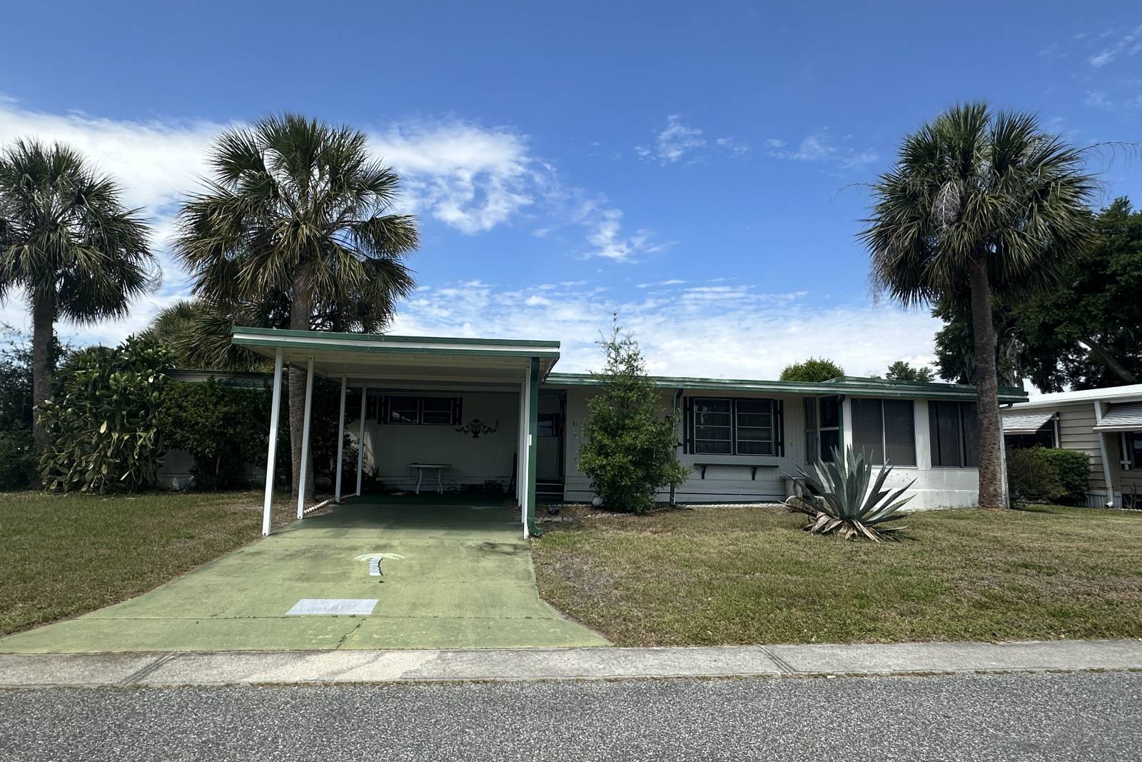 Leesburg, FL