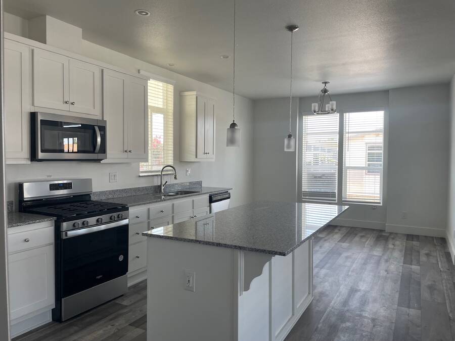 For Sale 100 S. Westwood Street, Porterville, CA 93257 Double Wide