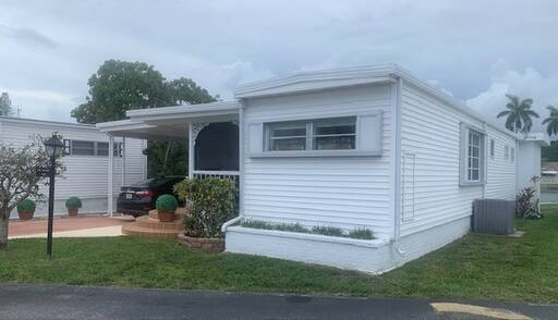 mobile home thumb
