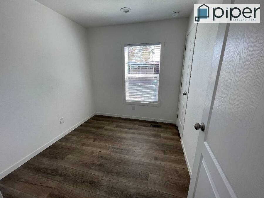 For Sale 1001 N. 43rd Ave., Lot 15, Phoenix, AZ 85009 Single Wide