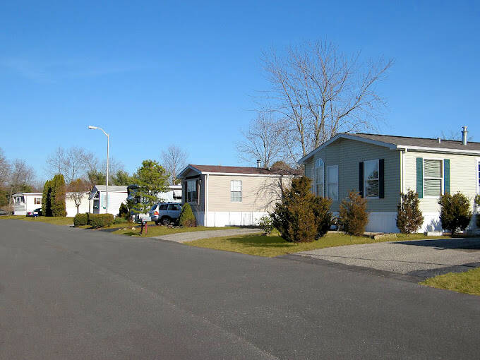 Pinewood Estates MHC 200 Cedar Ln, Barnegat, NJ 08005