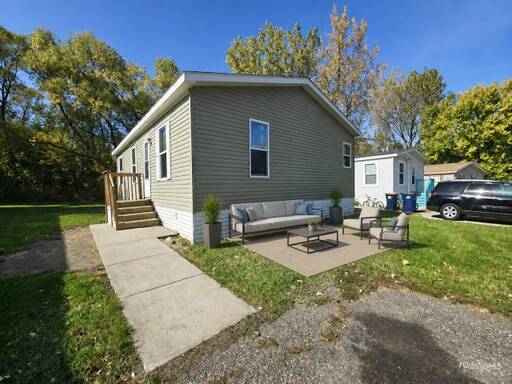 mobile home thumb