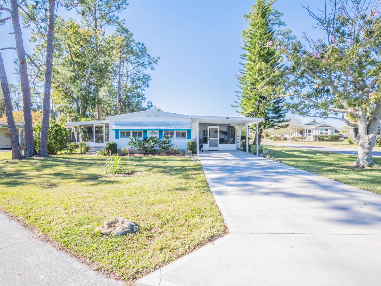 Leesburg, FL