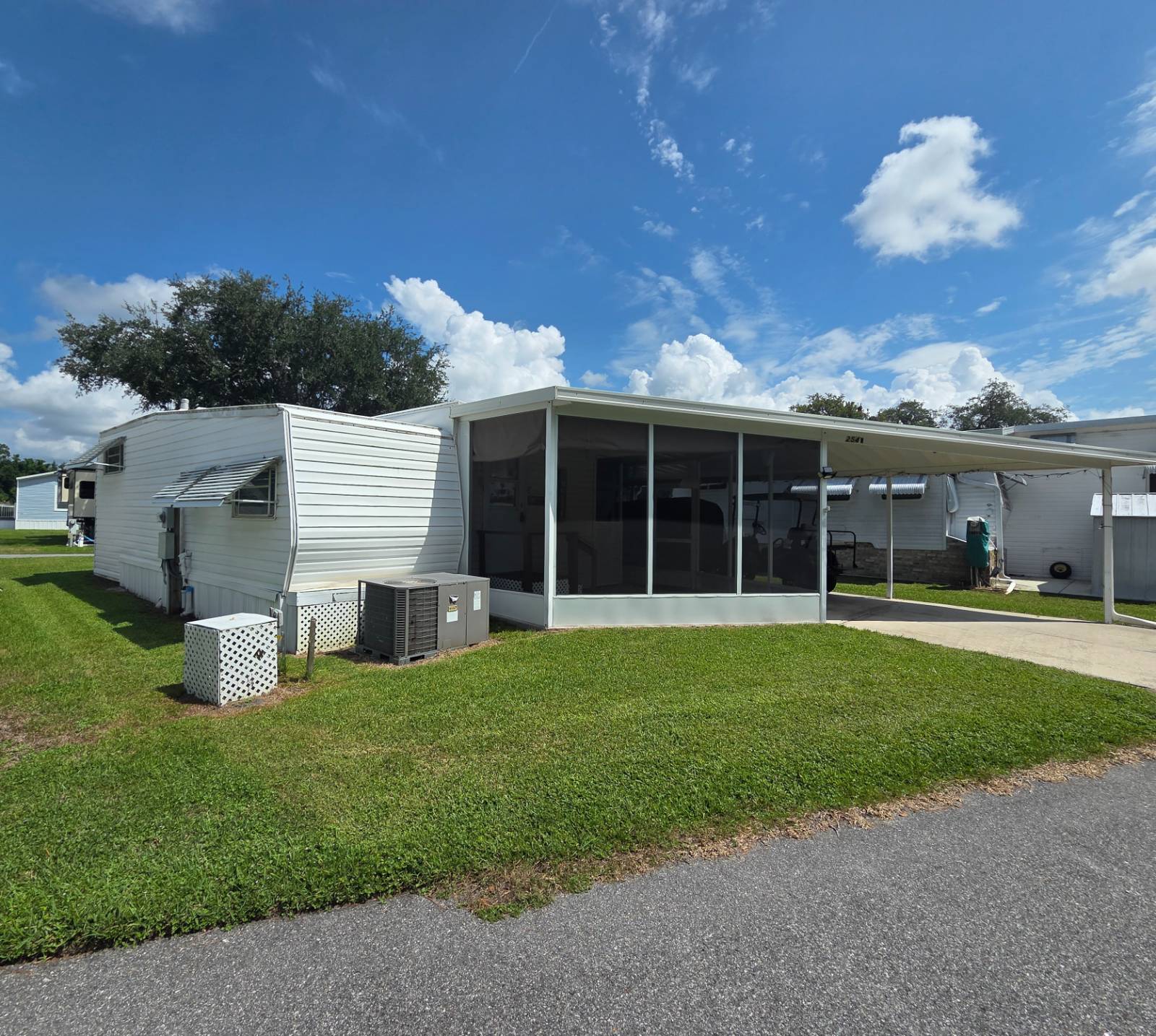 Leesburg, FL