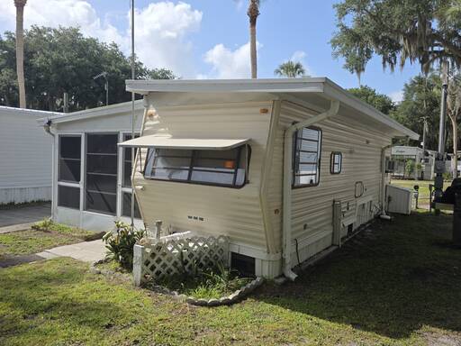 mobile home thumb