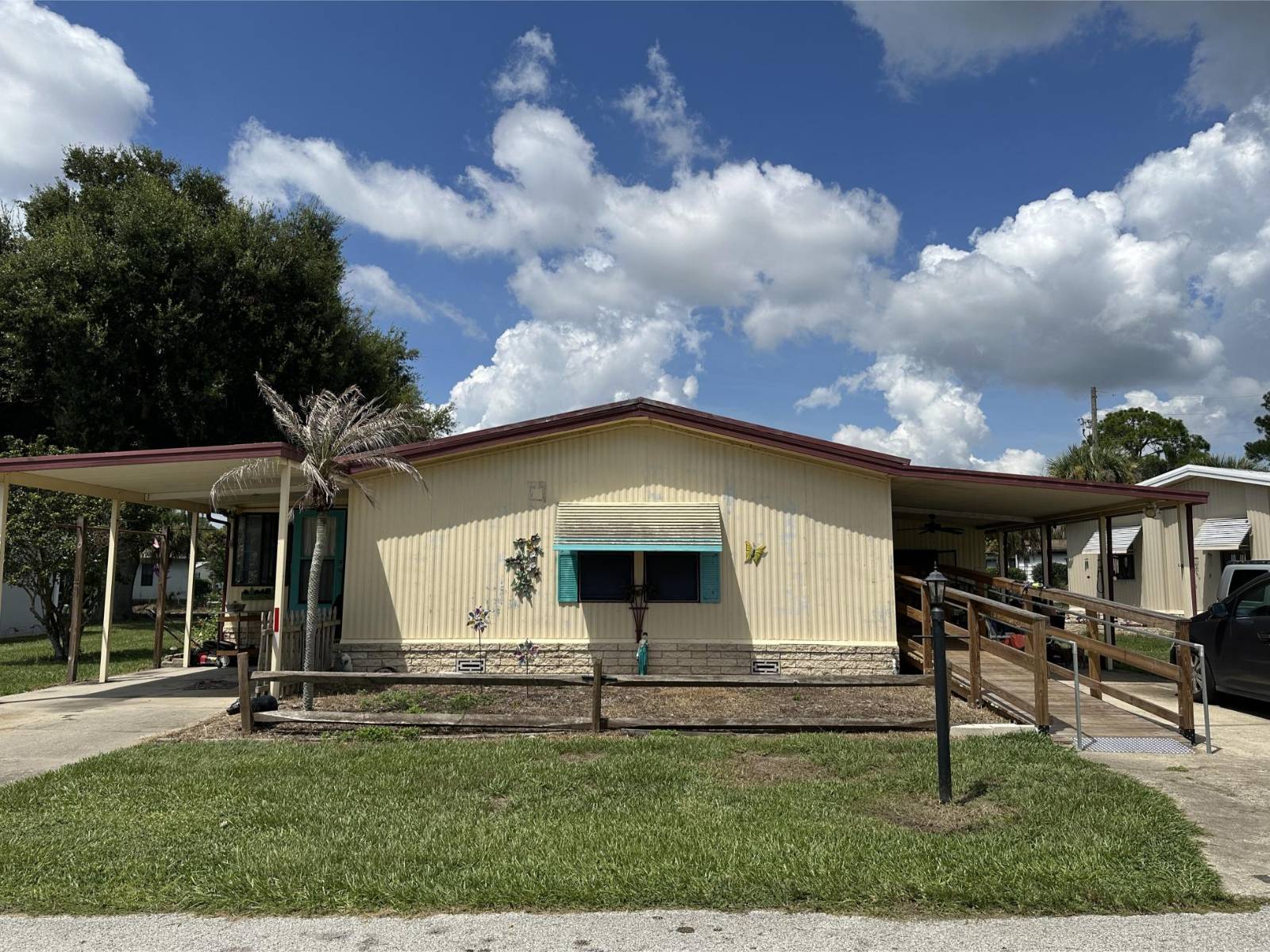 Leesburg, FL