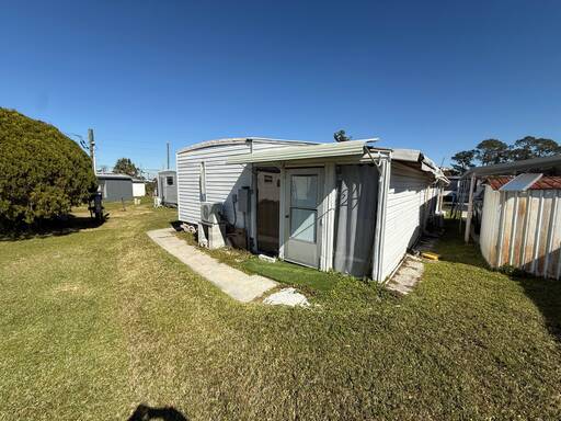 mobile home thumb
