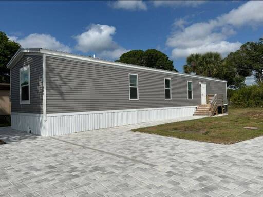 mobile home thumb