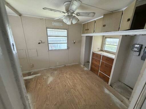 mobile home thumb