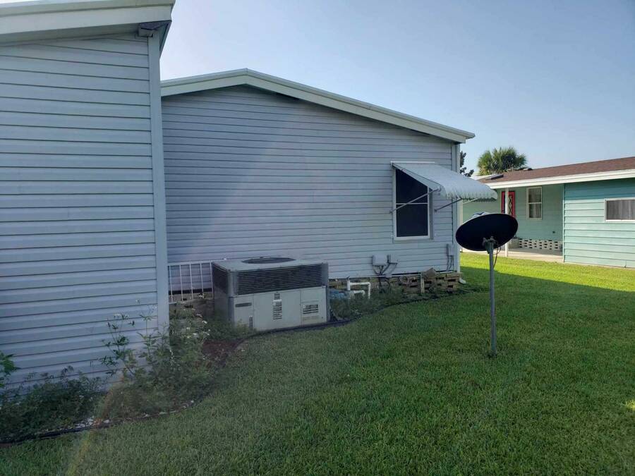 For Sale 37448 Barbara Dr. Lot A19, Avon Park, FL 33825 Double Wide