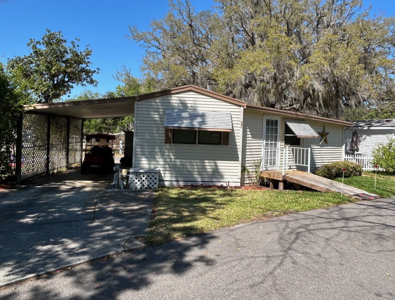 Leesburg, FL