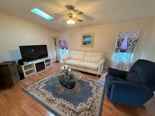 mobile home thumb