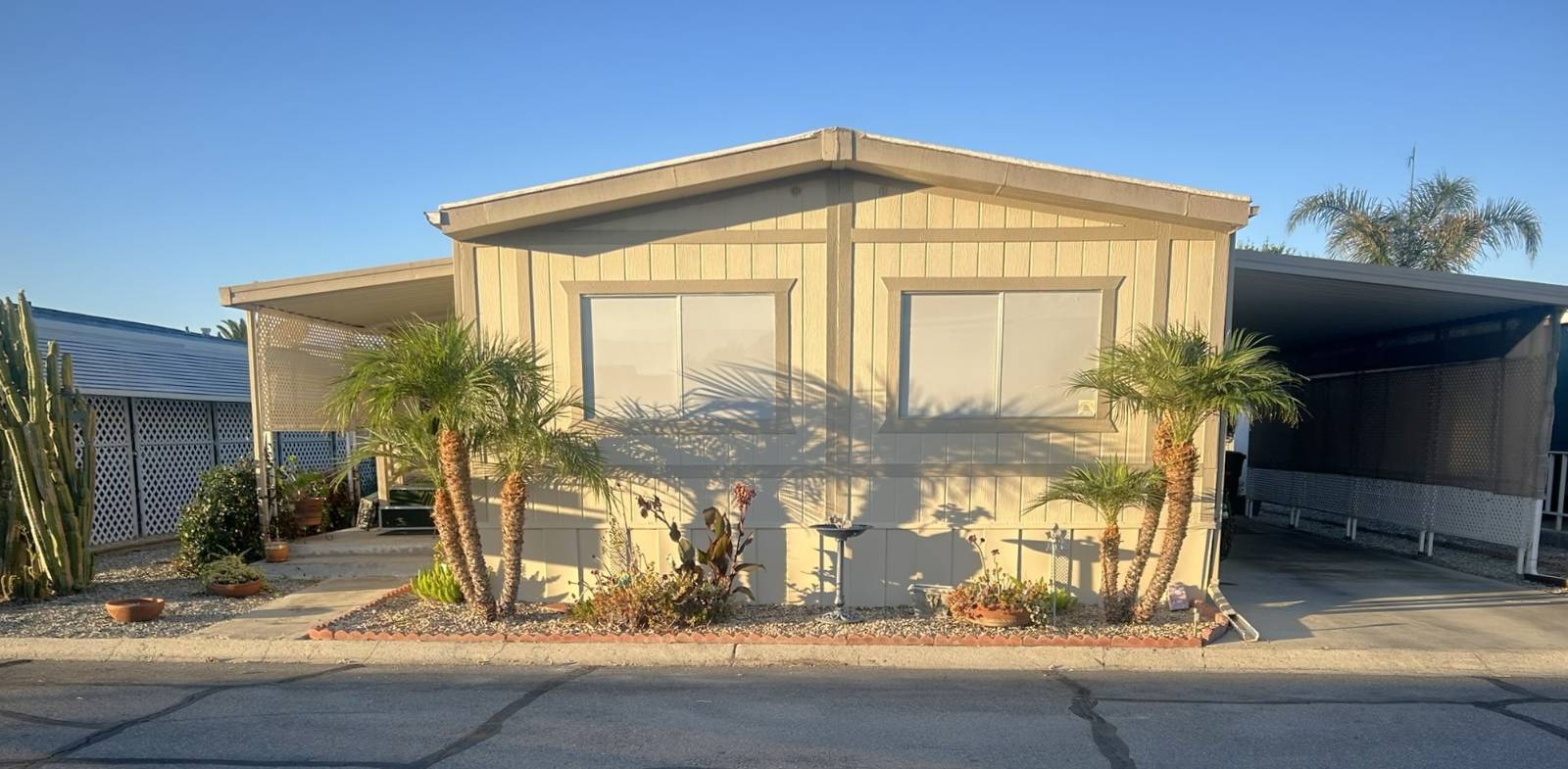 HEMET, CA