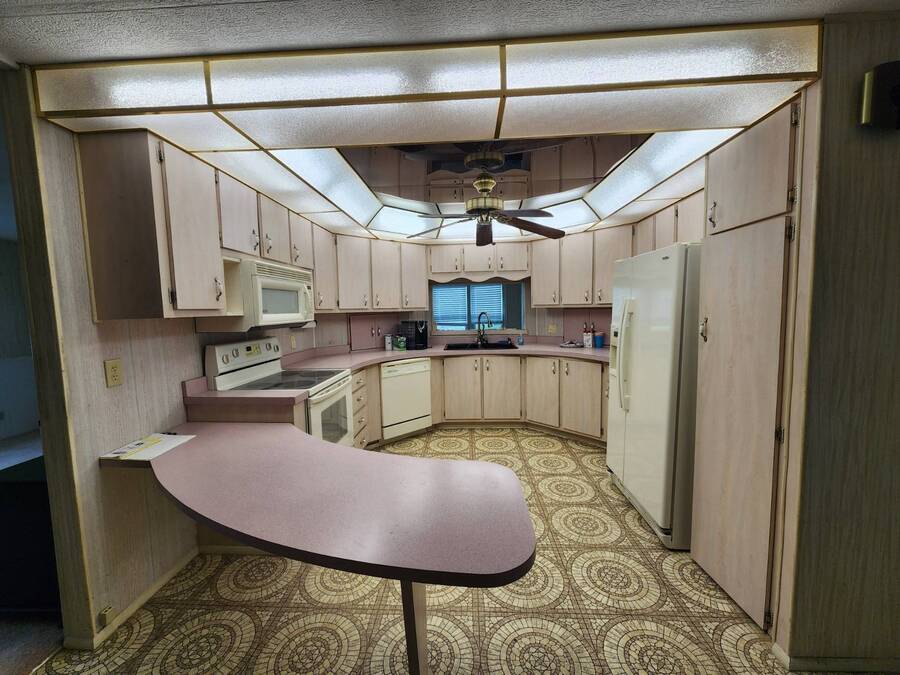 For Sale 10265 Ulmerton Rd, Lot 136, Largo, FL 33771 Double Wide