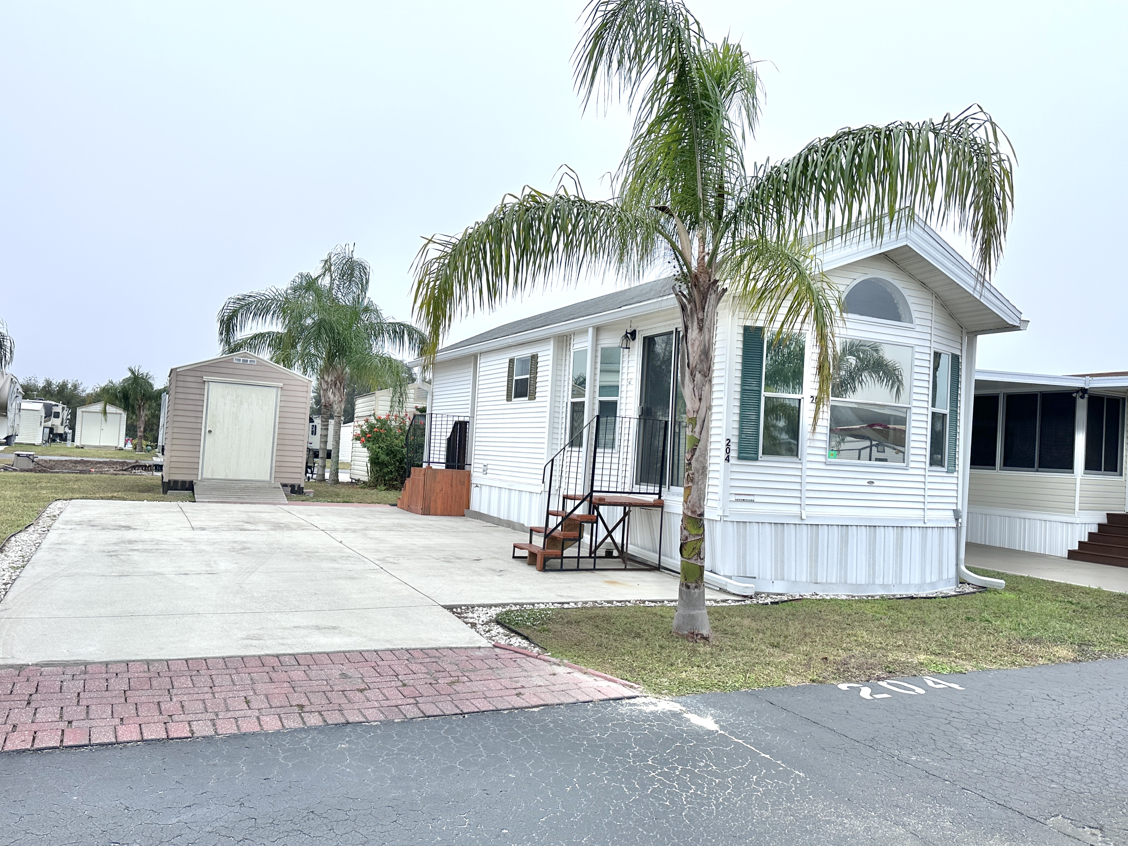 Bushnell, FL