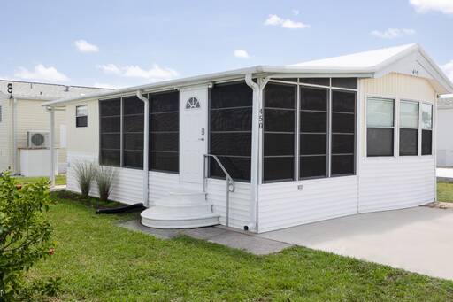 mobile home thumb