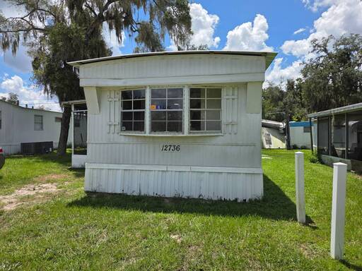 mobile home thumb