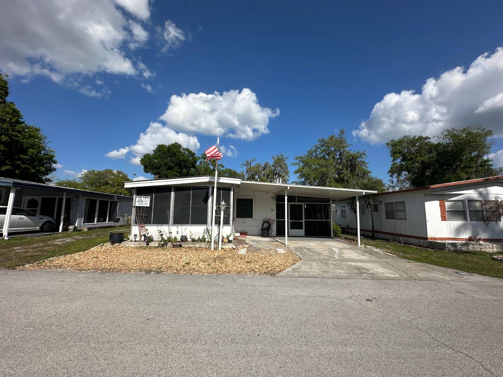 Leesburg, FL