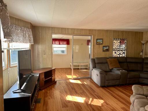 mobile home thumb
