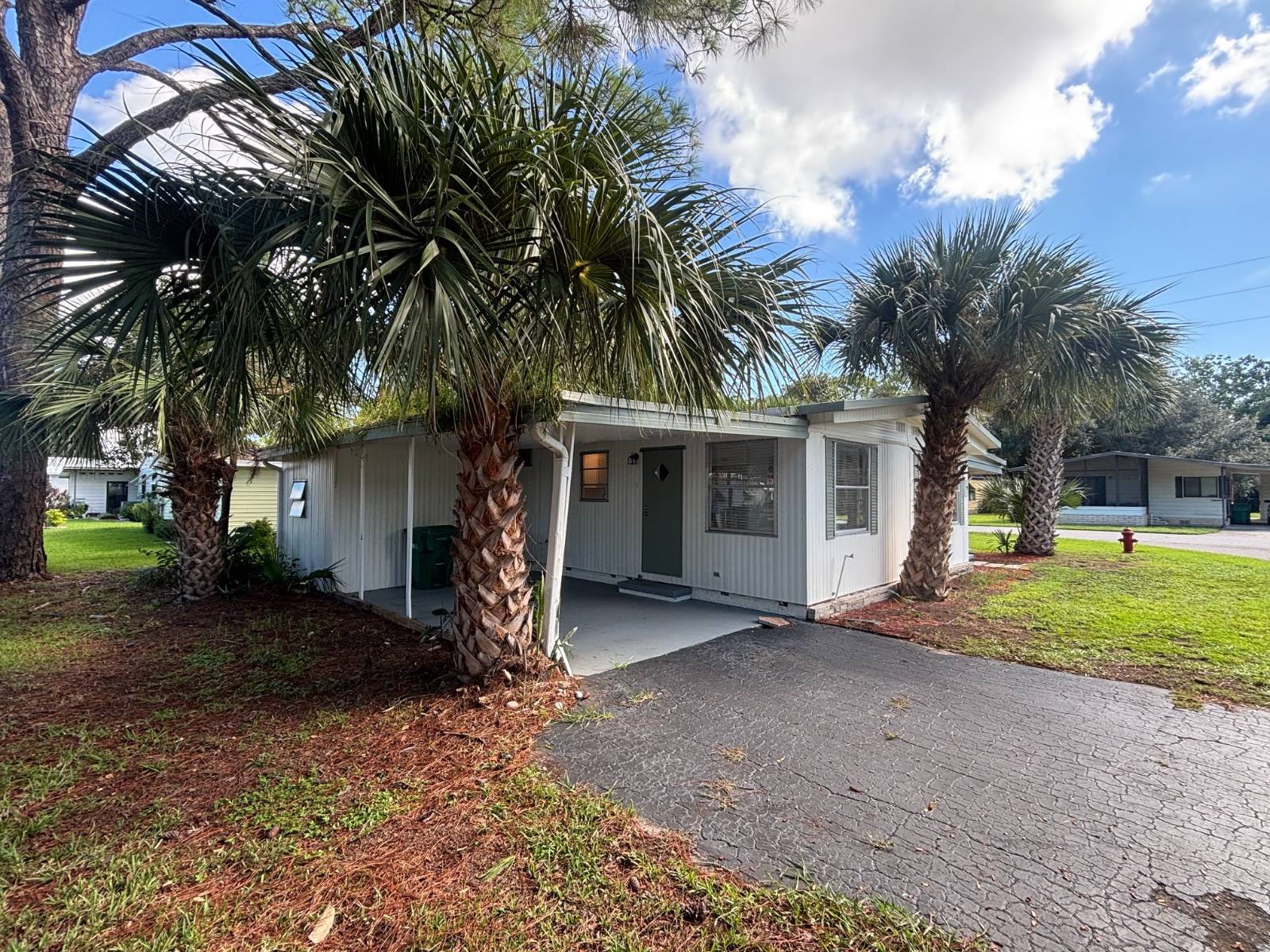Leesburg, FL
