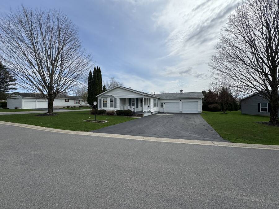 For Sale 16 Buttonwood Circle, Lot 032, Clinton, NY 13323 Double