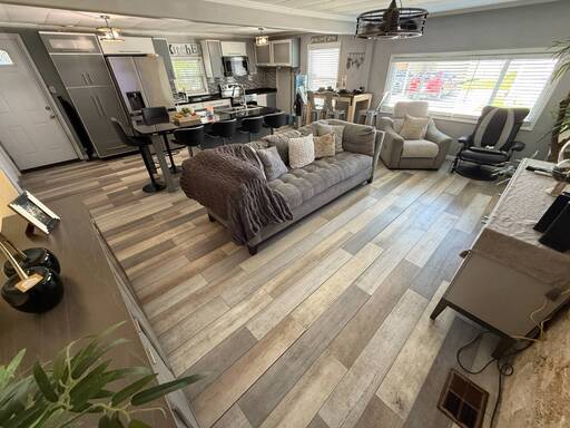 mobile home thumb