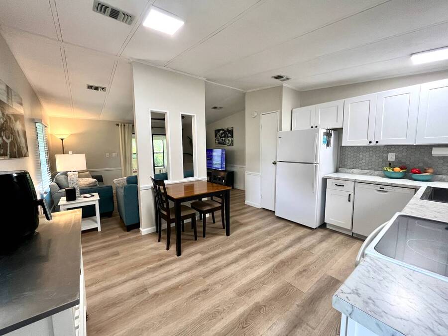 For Sale 120 W. Pine Drive, Lady Lake, FL 32159 Single Wide