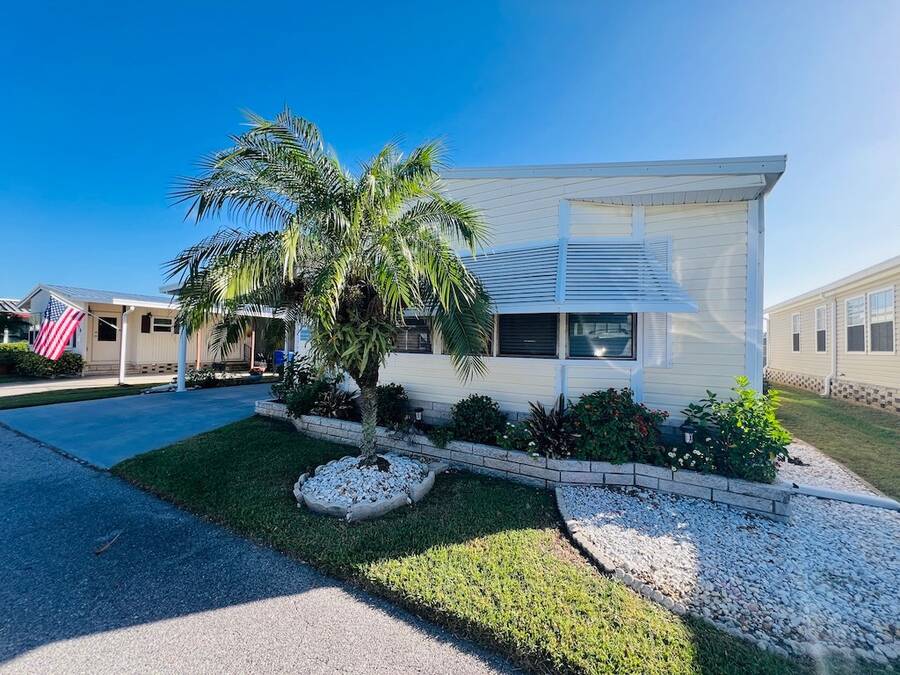 For Sale 127 Matthew St., Lakeland, FL 33803 Double Wide