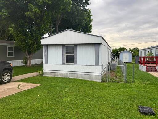 mobile home thumb