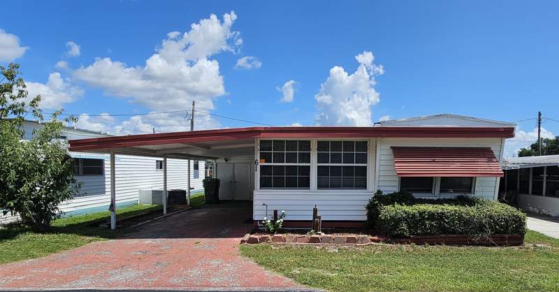 Leesburg, FL