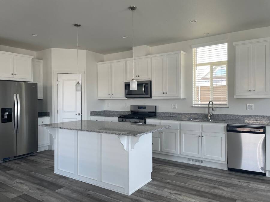 For Sale 100 S. Westwood Street, Porterville, CA 93257 Double Wide